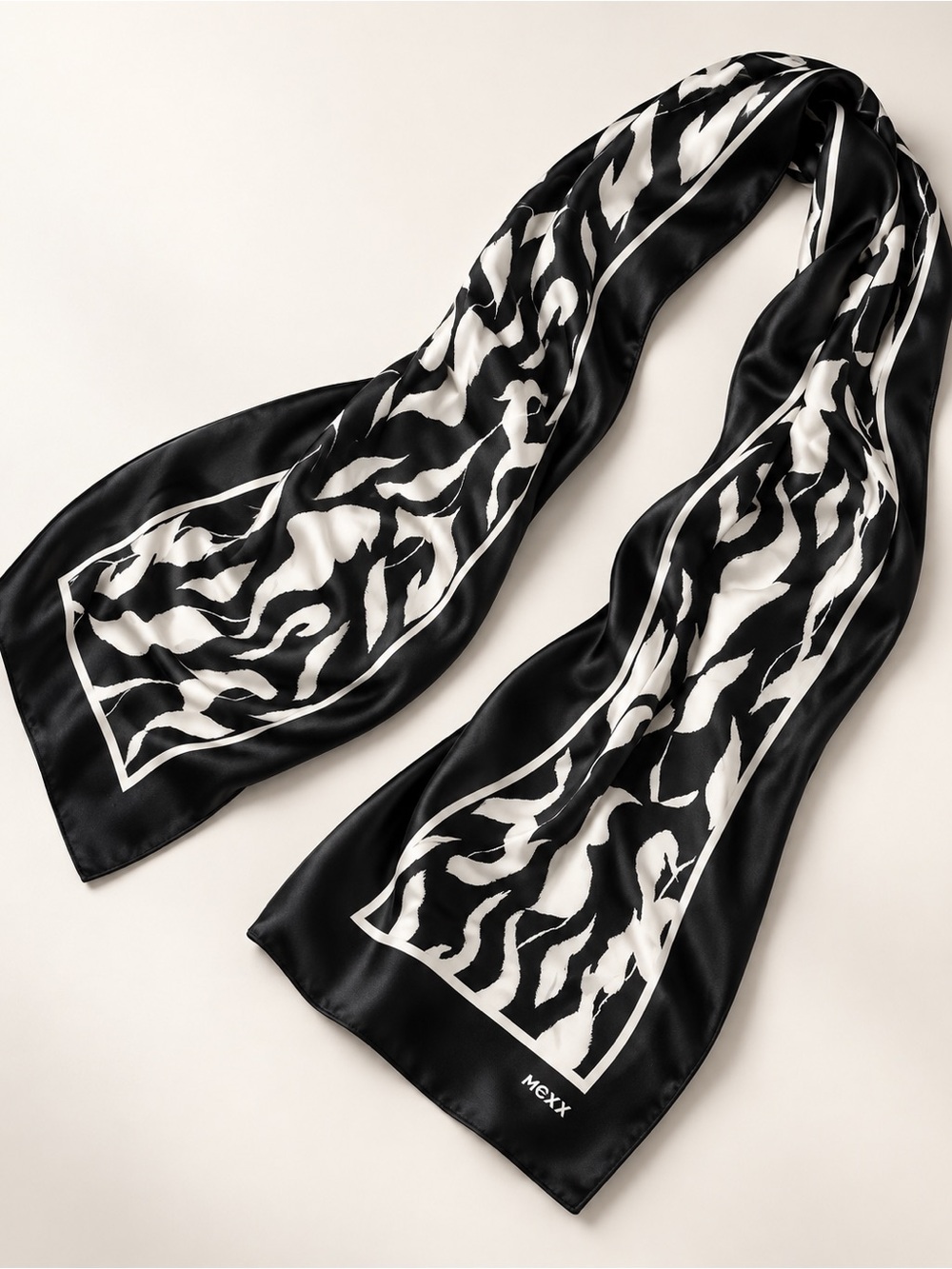 Mexx Black & White silk Scarf
